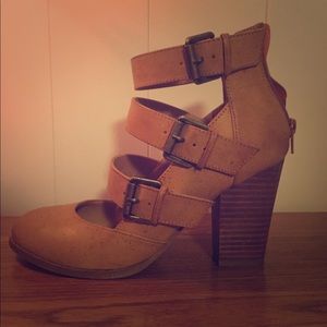 Tan Heels